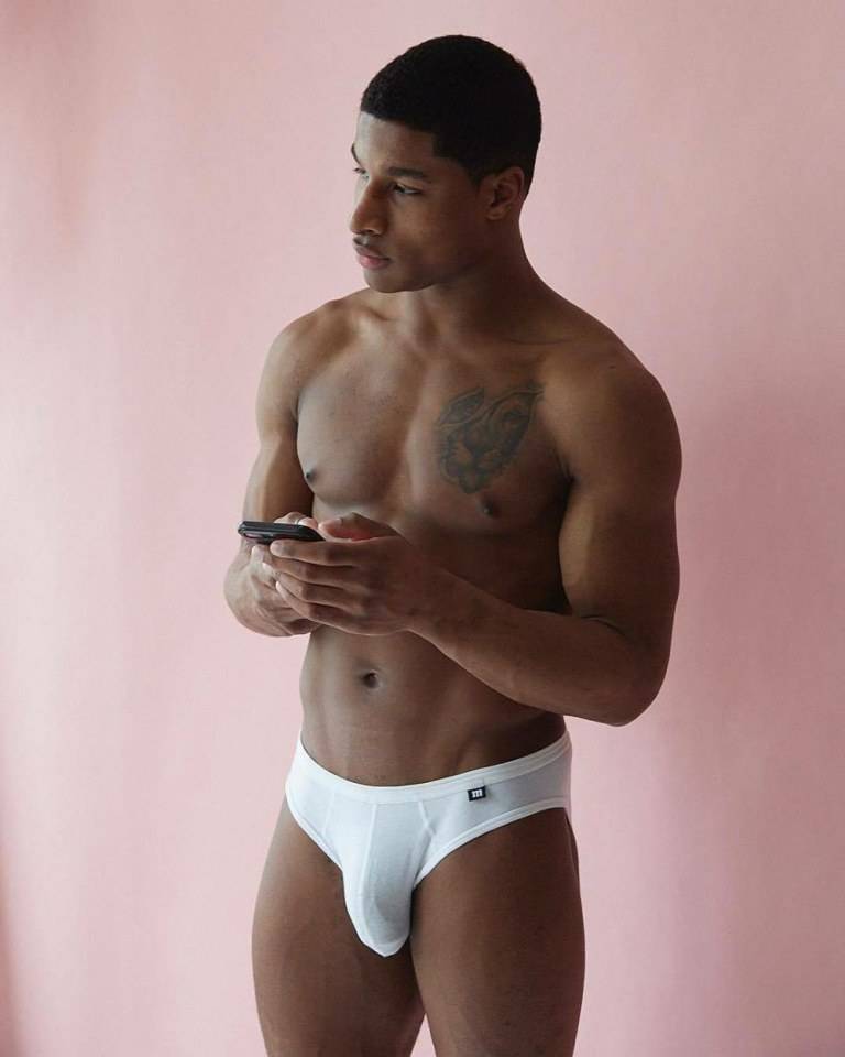 hot male 576 (18+)