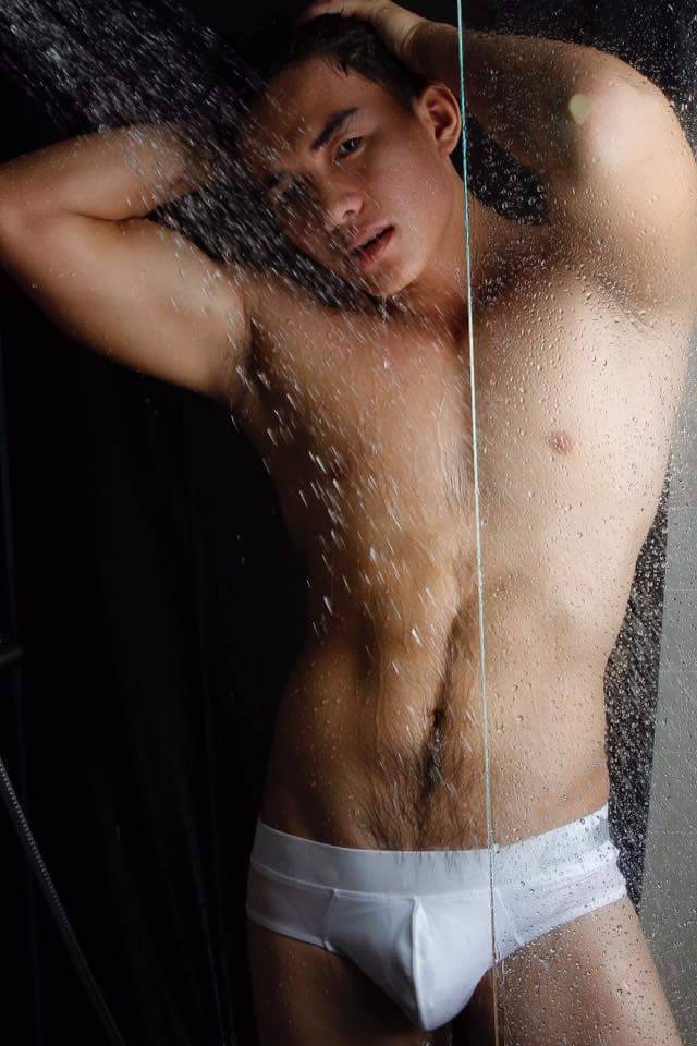 Hot guy in underwear 331