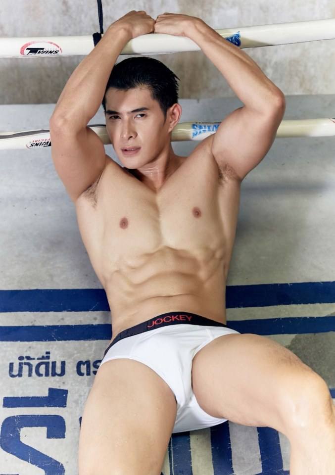 Hot guy in underwear 331