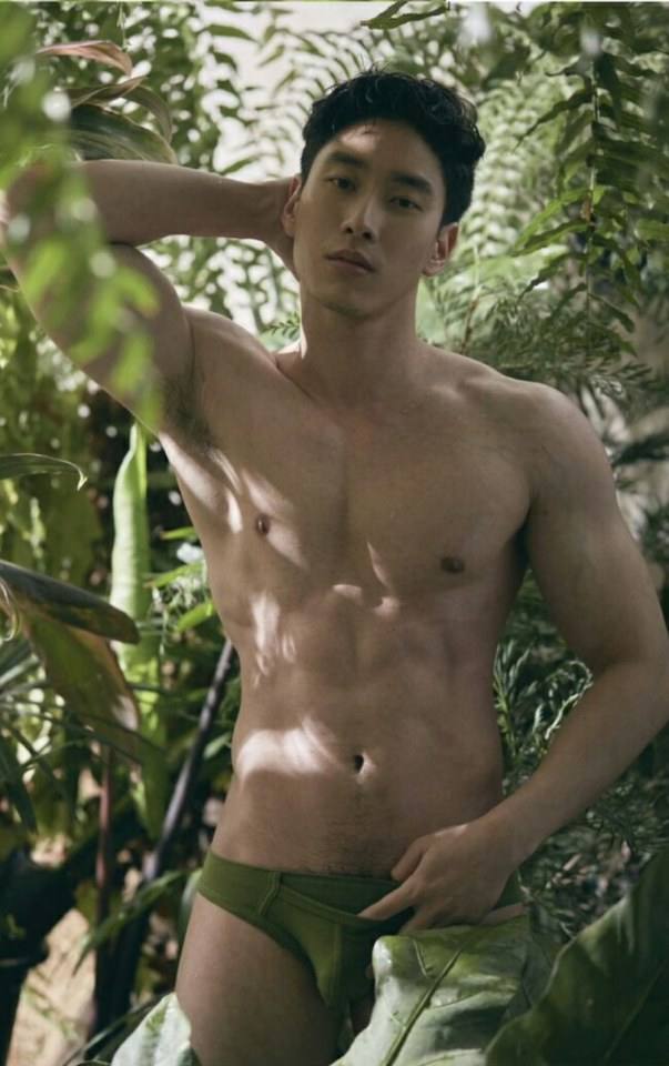hot male 578 (18+)