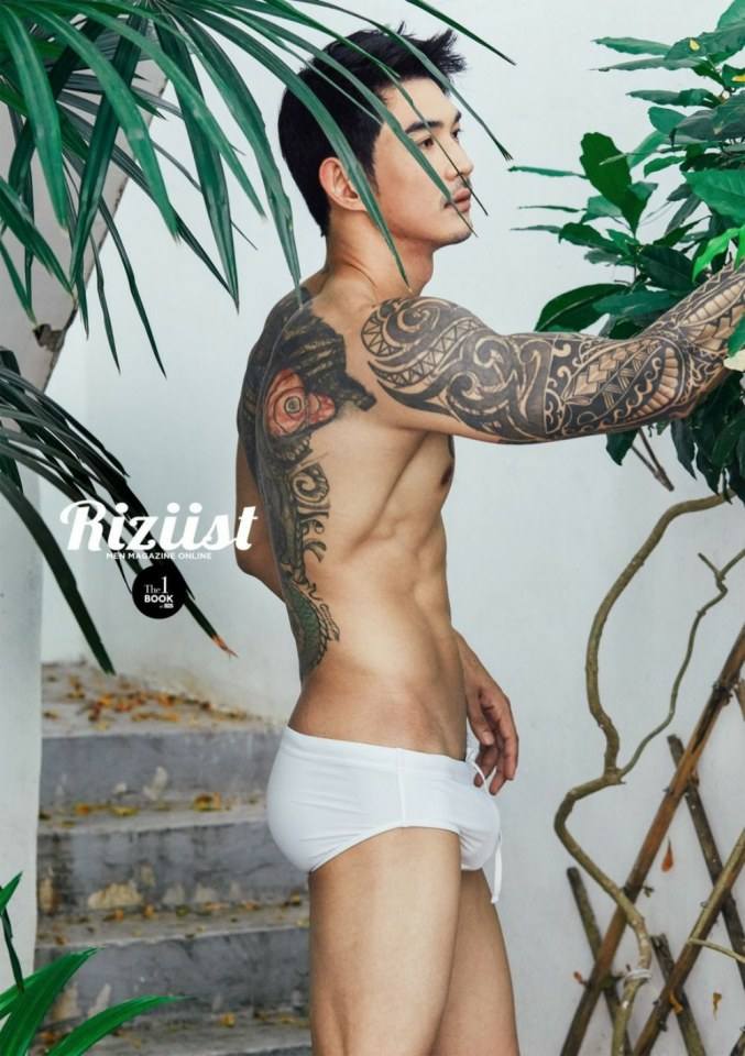 hot male 580 (18+)