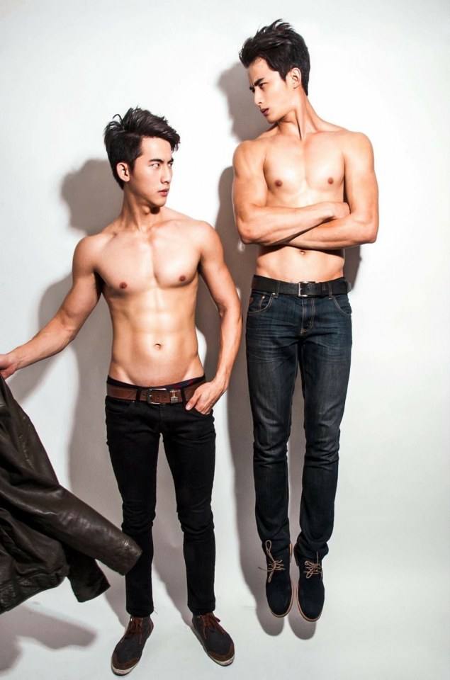 หล่อแพ็คคู่