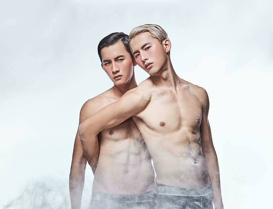 หล่อแพ็คคู่
