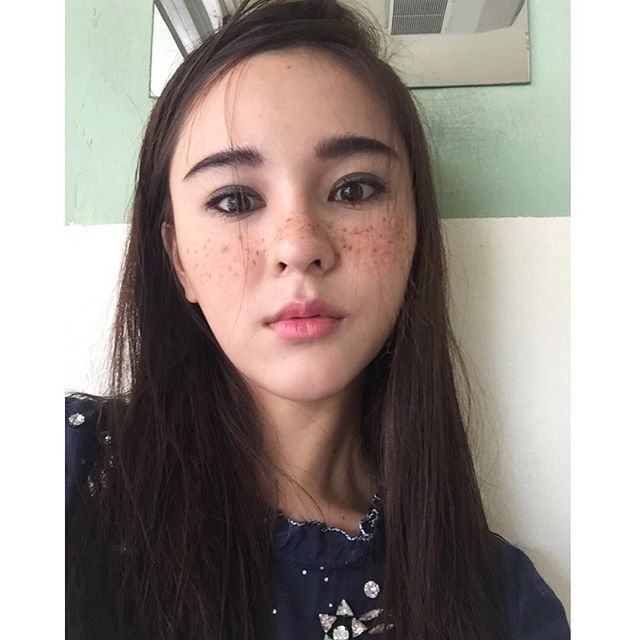 ออม สุชาร์