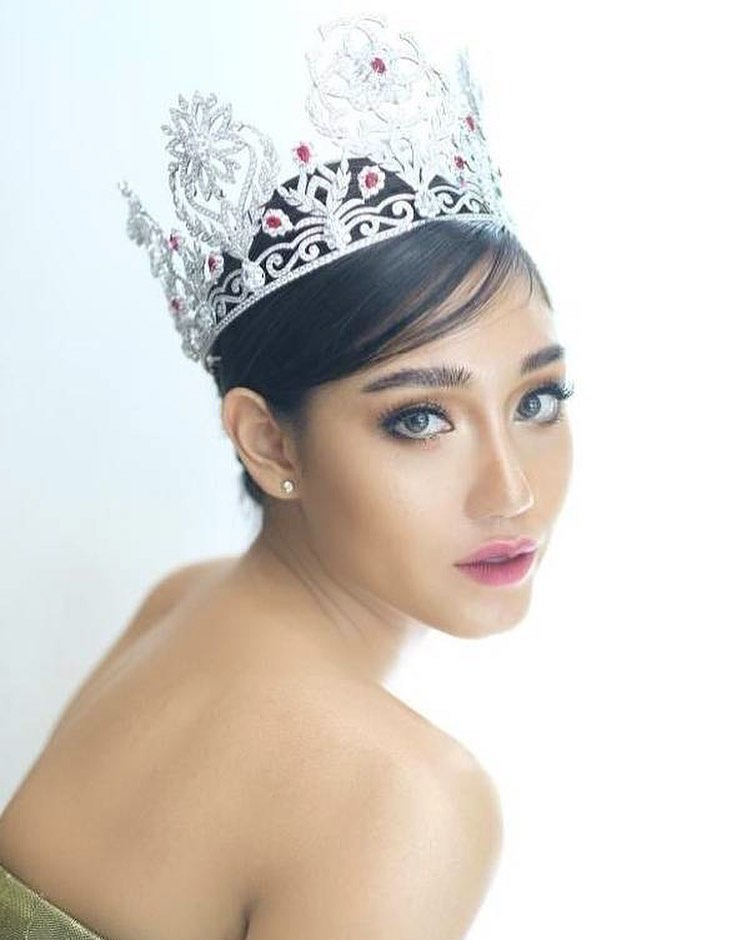 นิโคลีน พิชาภาThailand World2018
