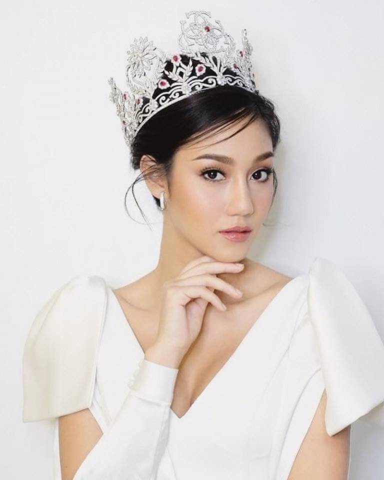 นิโคลีน พิชาภาMiss Thailand World2018