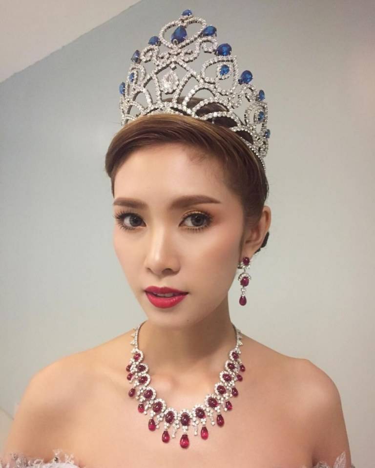 วิว พงศ์ชนกMiss Thailand World2009