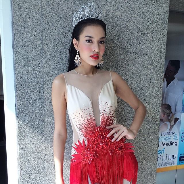 บุ้งกี๋๋ ระชารอง1Miss Thailand World2013