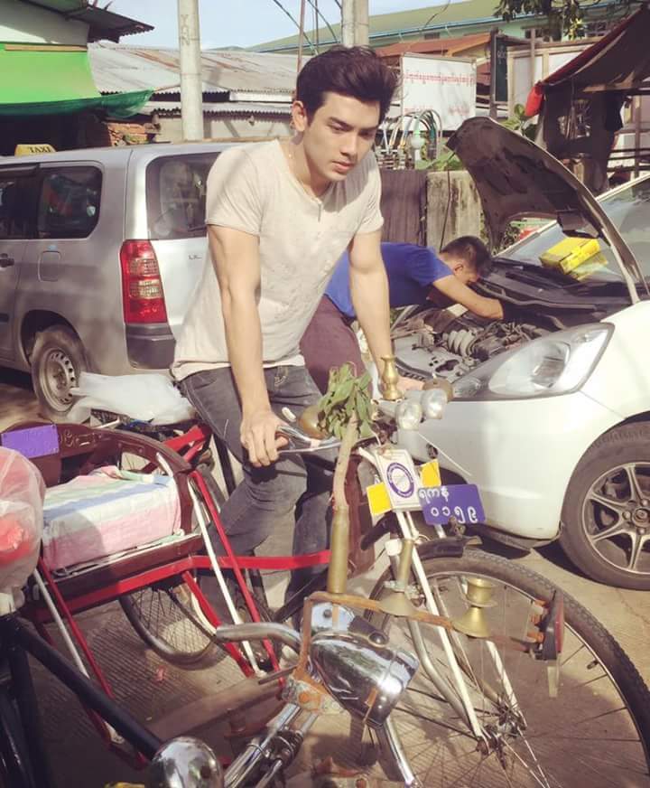 หลงรักน้องหม่อง