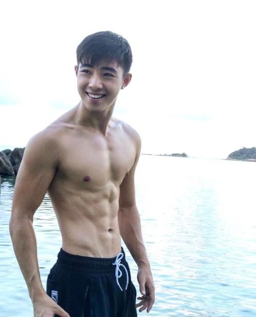 ถอดโชว์เรือนร่าง 2192