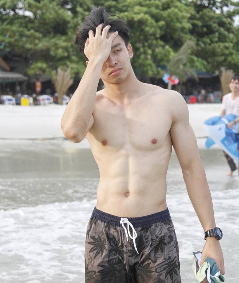 ถอดโชว์เรือนร่าง 2194