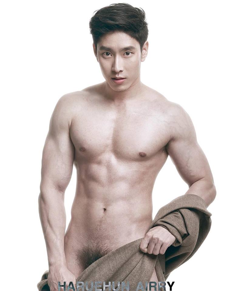 ถอดโชว์เรือนร่าง 2195