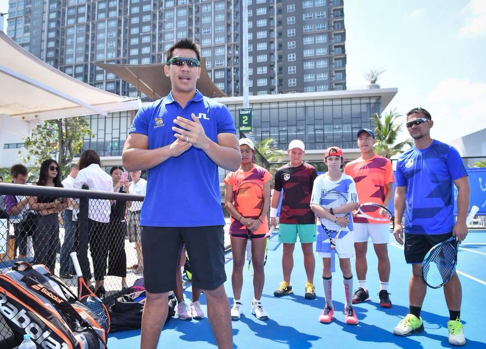 บอล ภราดร ศรีชาพันธุ์ "International Tennis Academy"