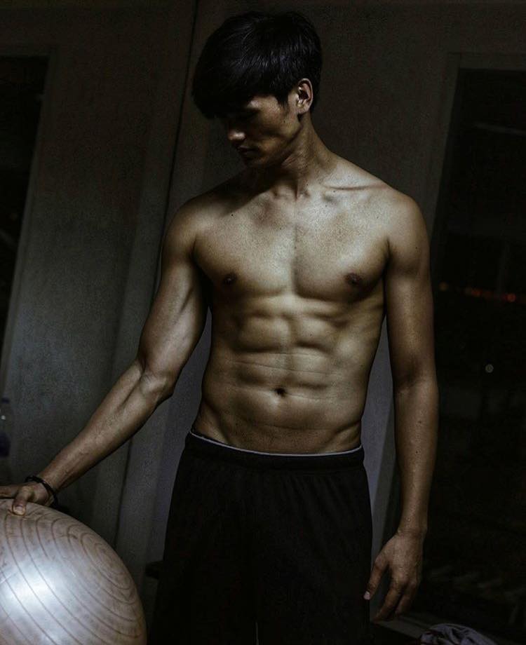 คลั่งหนุ่มผิวแทน♂002