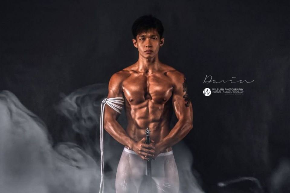 ดึกดำดึ๋ย