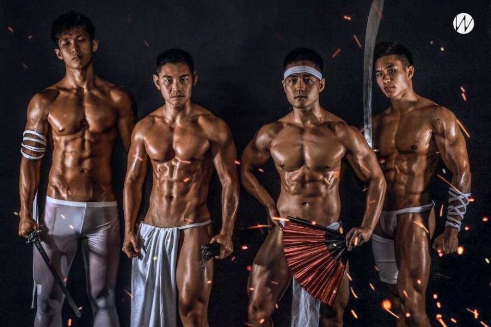 ดึกดำดึ๋ย