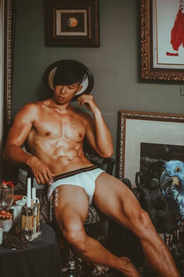 ดึกดำดึ๋ย