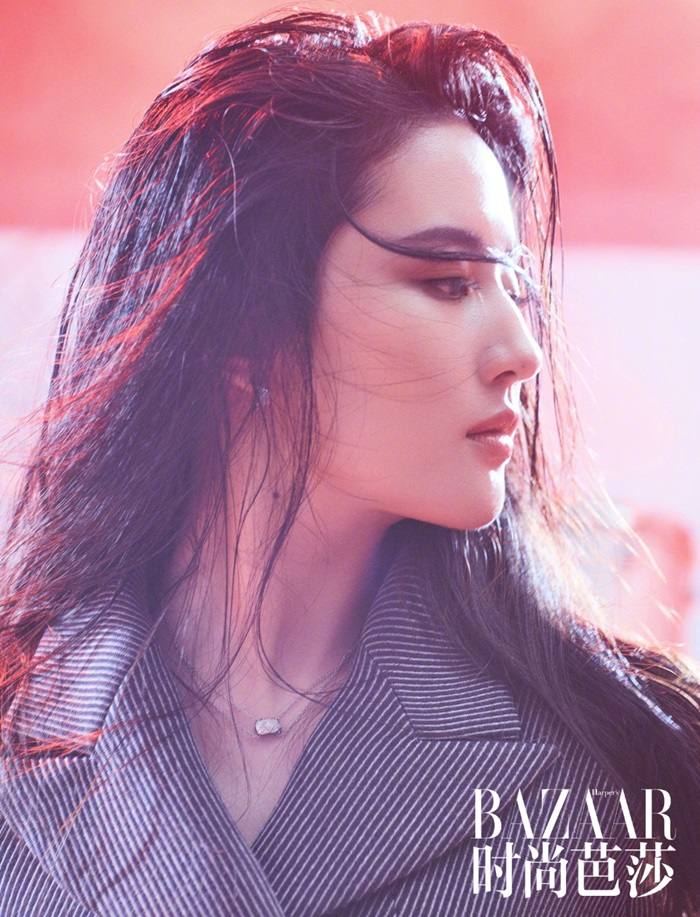 Liu Yi fei @ Harper's Bazaar China July 2018