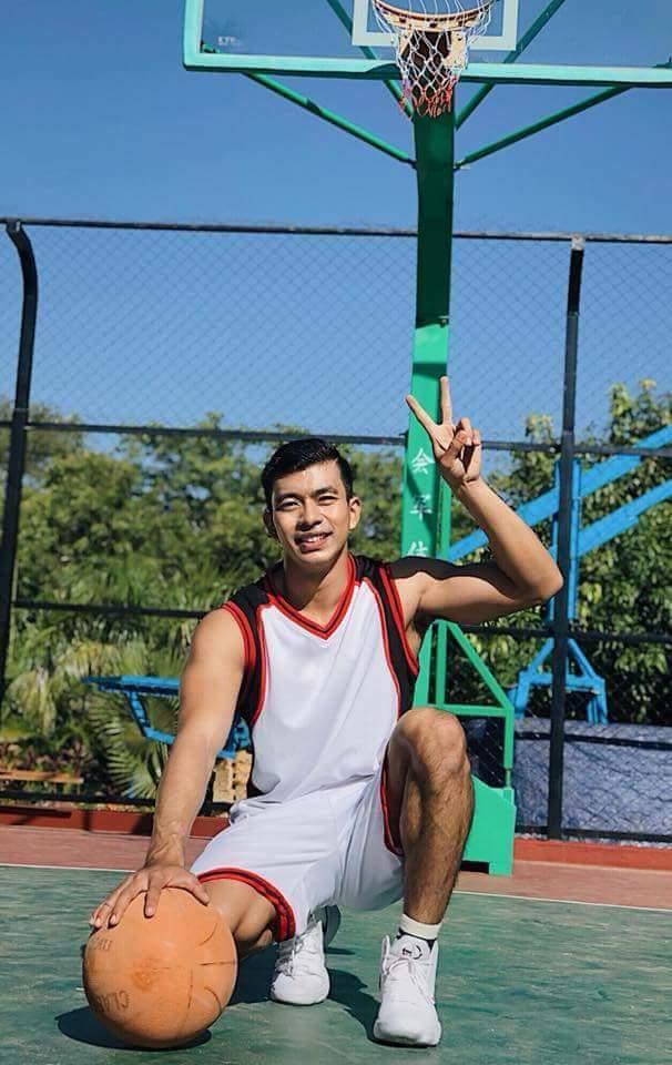 มาเล่นบาสฯกับหนุ่มหล่อ