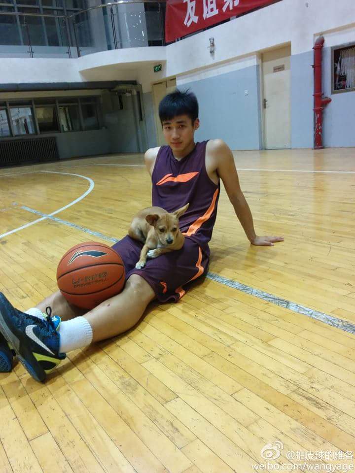 มาเล่นบาสฯกับหนุ่มหล่อ