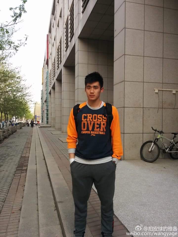 มาเล่นบาสฯกับหนุ่มหล่อ