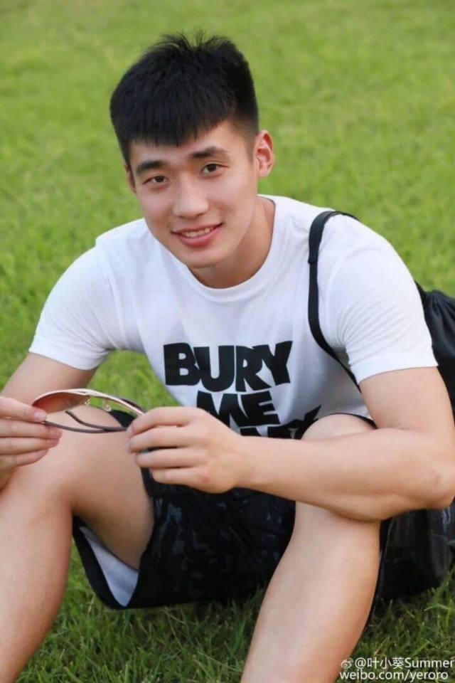มาเล่นบาสฯกับหนุ่มหล่อ