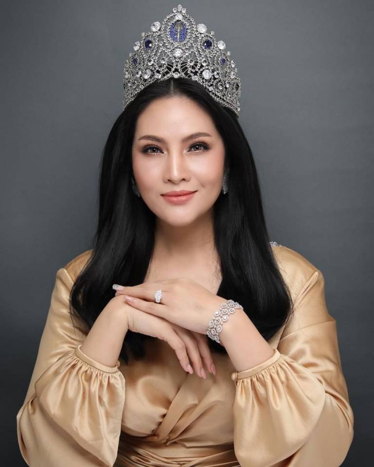 รวมมงกุฏของนางสาวไทยชอบใครมาดู