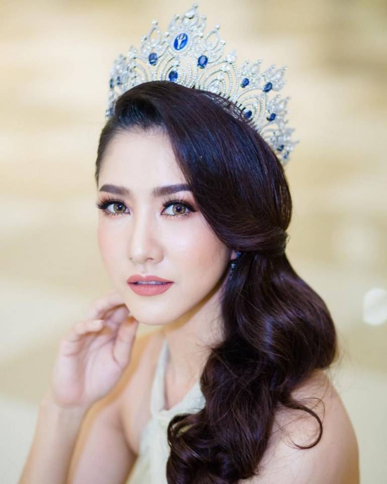 รวมมงกุฏของนางสาวไทยชอบใครมาดู