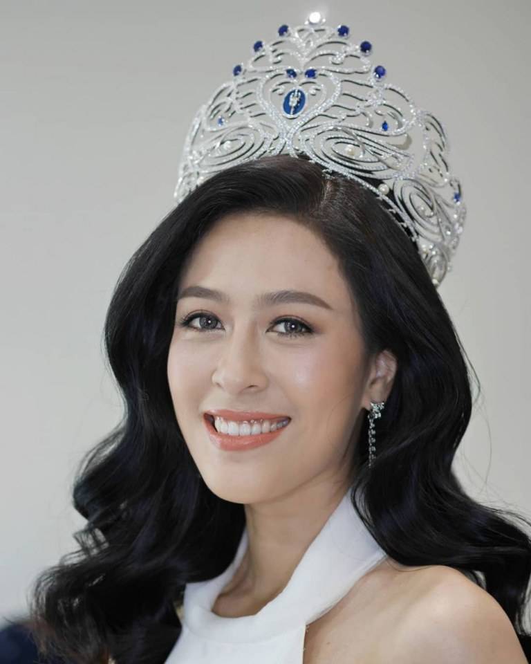 รวมมงกุฏของนางสาวไทยชอบใครมาดู