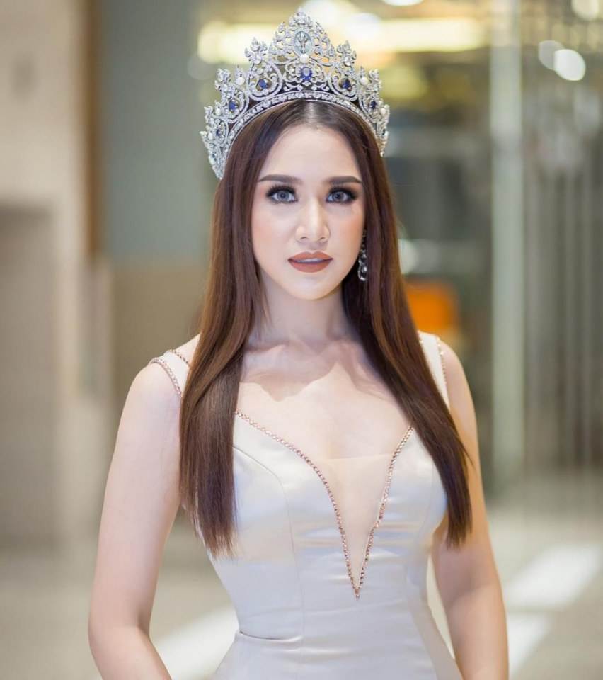 รวมมงกุฏของนางสาวไทยชอบใครมาดู