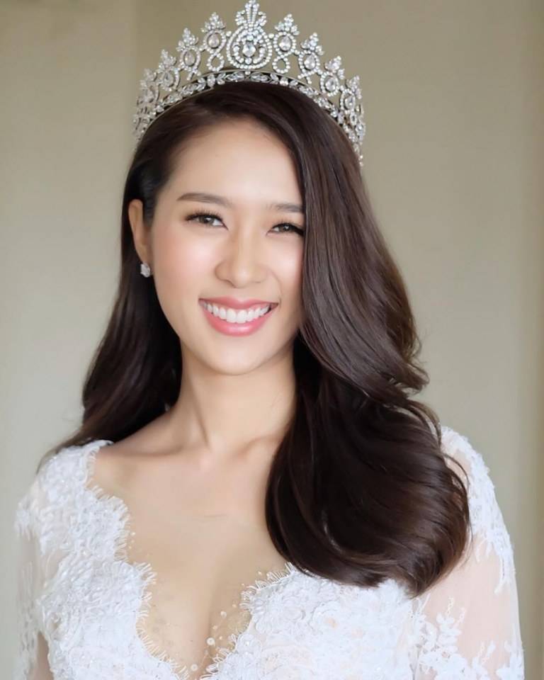 รวมมงกุฏของนางสาวไทยชอบใครมาดู