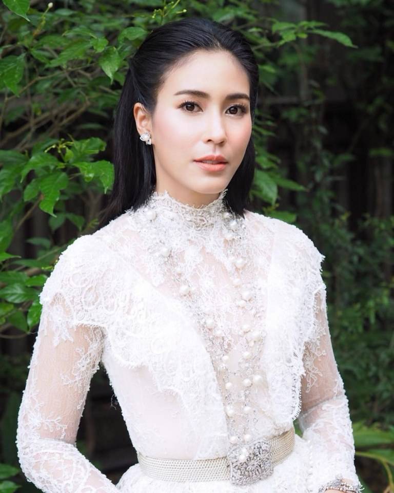 จุ๋ย วรัทยา เรื่อง ฝันเฟื่อง