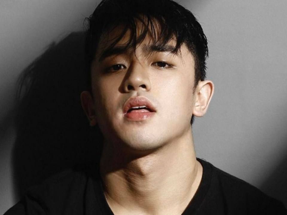 หล่อน่าเลีย