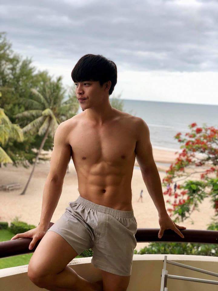 เลียล่ายๆ