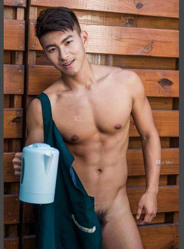 hot male 591 (18+)