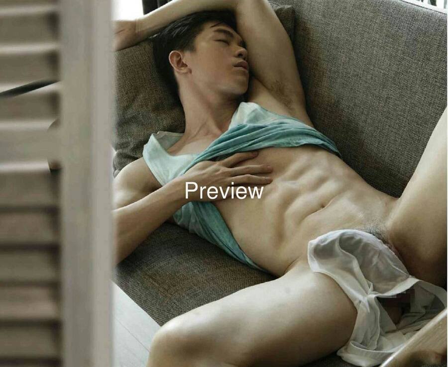 hot male 593 (18+)