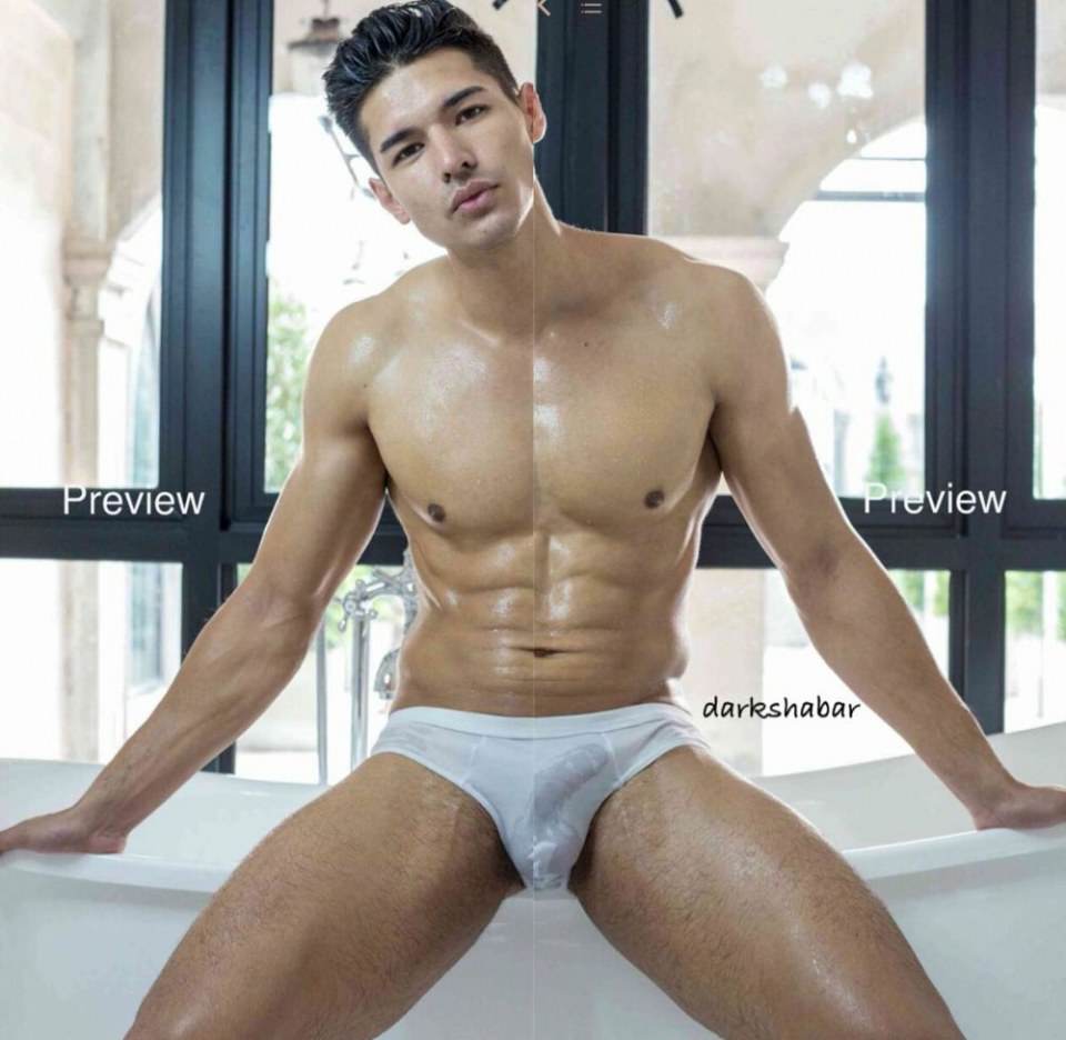 hot male 594 (18+)