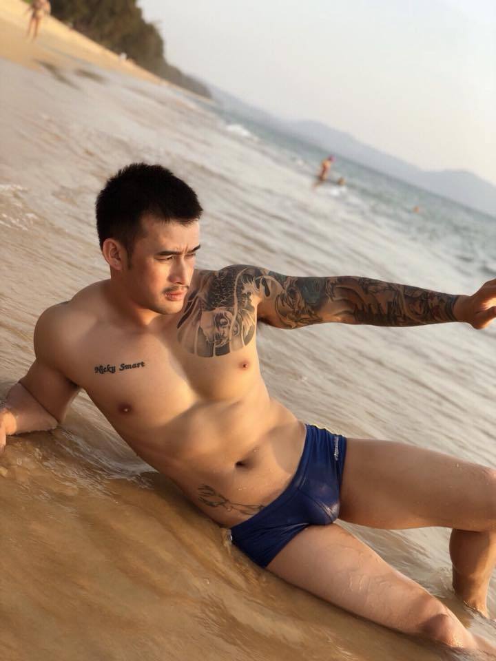 หนุ่มหล่อ+ลายสัก