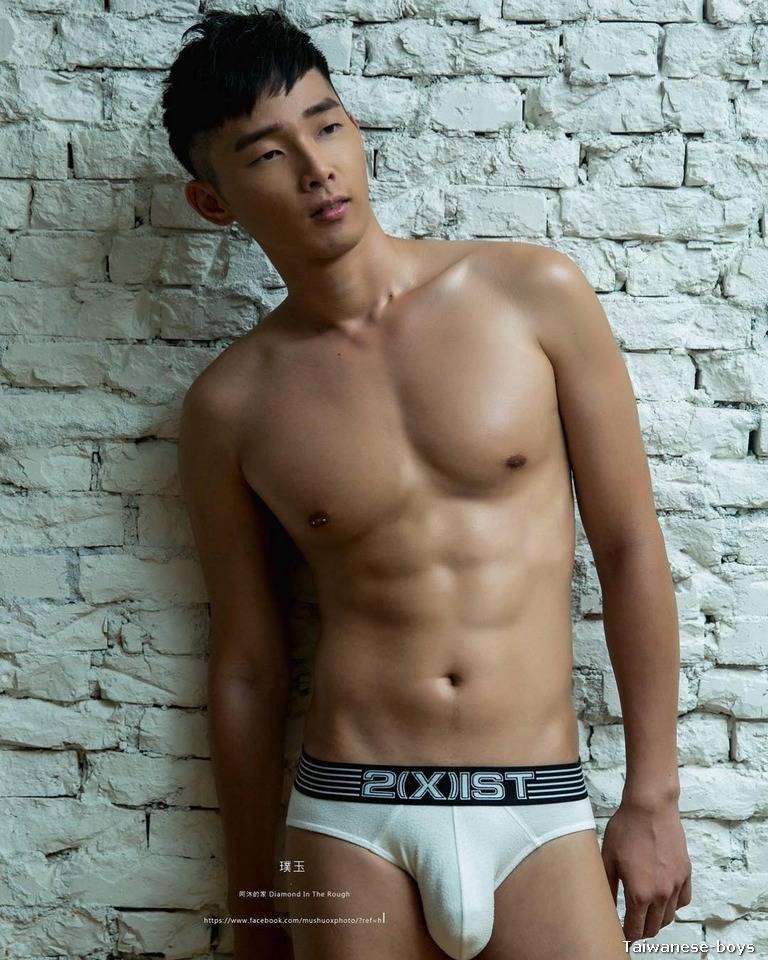 สามีหล่อล่ำ