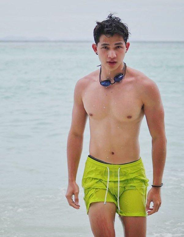 ว่างๆมานั่งWOW 9