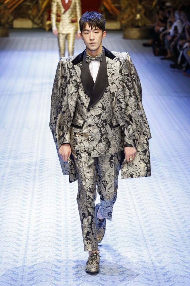 Dolce & Gabbana ฤดูกาล Spring 2019 Menswear ชุดสูทโก้มาก หรูหราดีงามไปหมด นายแบบก็ดีมากๆเช่นกันค่ะ ปรบมือ 👏💗💖