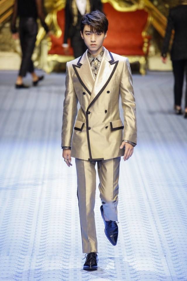 Dolce & Gabbana ฤดูกาล Spring 2019 Menswear ชุดสูทโก้มาก หรูหราดีงามไปหมด นายแบบก็ดีมากๆเช่นกันค่ะ ปรบมือ 👏💗💖
