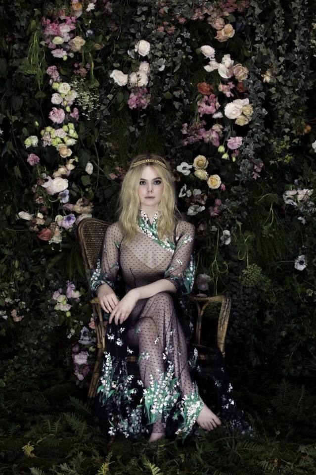 Elle Fanning จาก Vanity Fair Italy ยิ่งถ่ายภาพกับดอกไม้แบบนี้แอลยิ่งสวยไปอีก