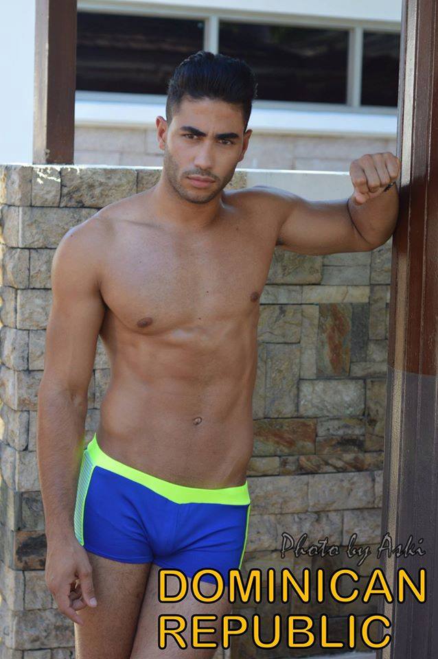 Mister International 2015 Swimwear