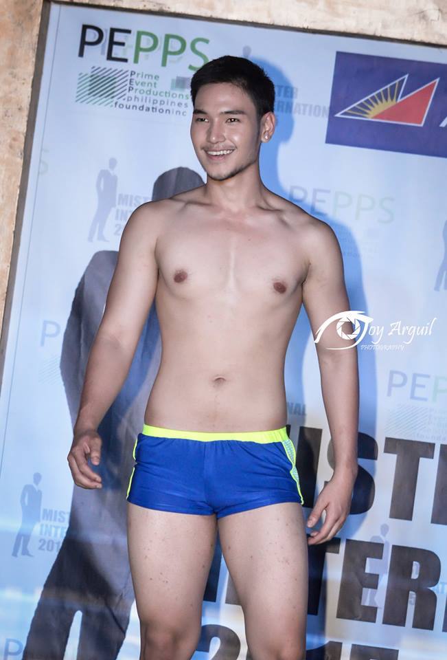 Mister International 2015 Swimwear