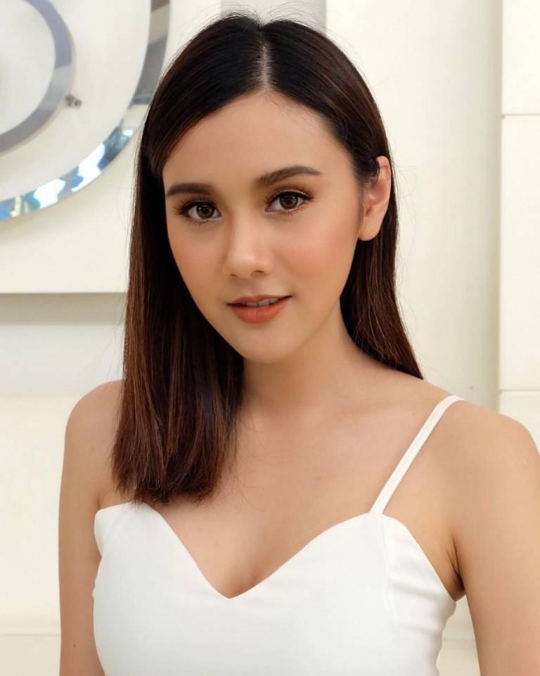 บุศ​ บุศสิริ