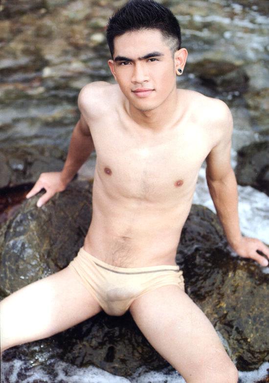 เลียเพลิน