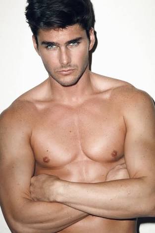 charlie matthews