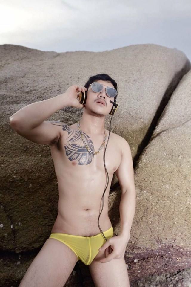 Hey guys 001 (18+)