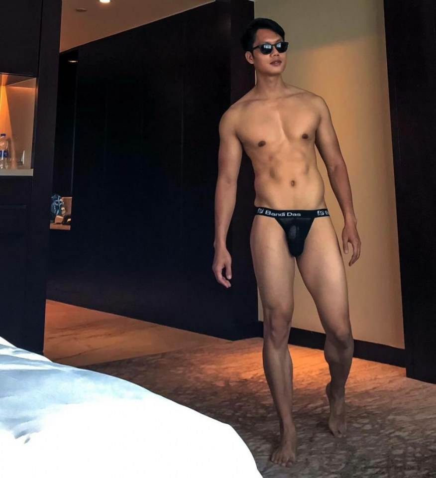 Hey guys 001 (18+)